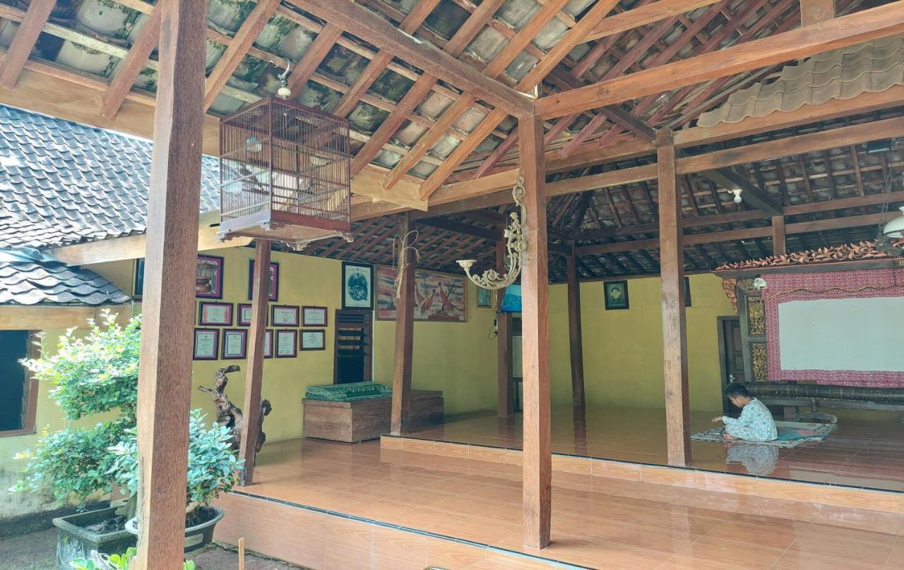 Nara Homestay Syariah Mangunan Kültér fotó