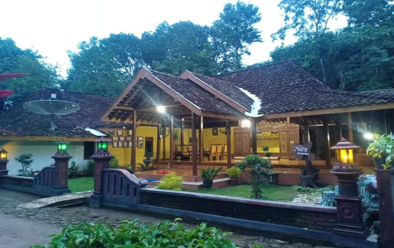 Nara Homestay Syariah Mangunan Kültér fotó